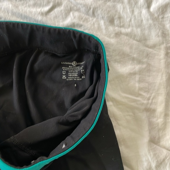 Lululemon capris - Picture 3 of 8